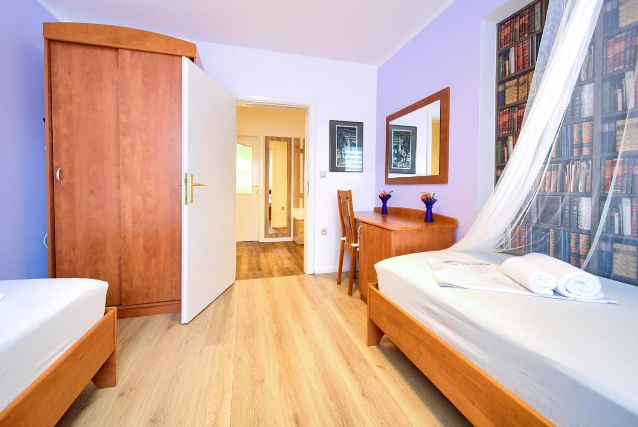 Apartman Bor Krk Krk Town Exterior foto
